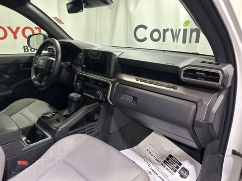 Used 2024 Toyota Tacoma SR5 AWD/4WD image 11