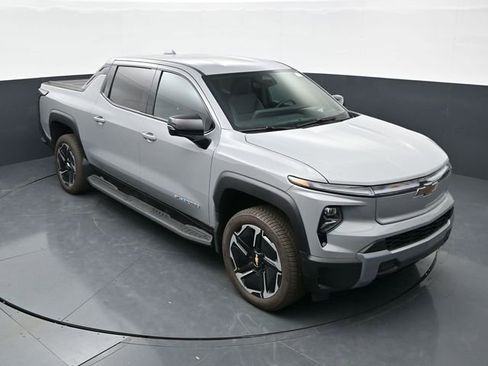New 2026 Chevrolet Silverado EV LT AWD/4WD image 25