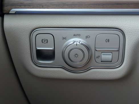 New 2026 Mercedes-Benz GLE 450 4MATIC image 29