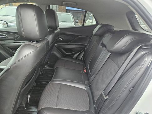 Used 2021 Buick Encore Preferred image 16