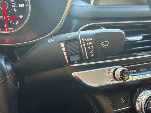 Used 2020 Genesis G70 2.0T w/ Elite Package image 15