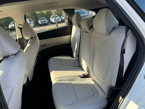 Used 2025 Hyundai Tucson SE FWD image 7
