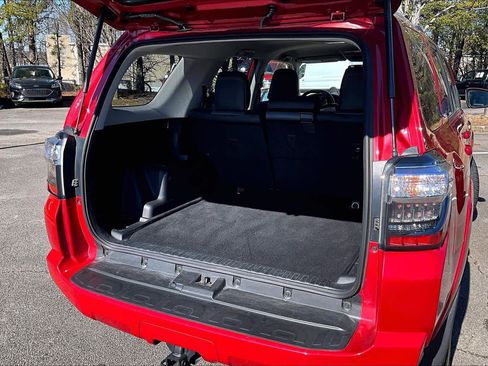 Used 2024 Toyota 4Runner SR5 Premium image 32