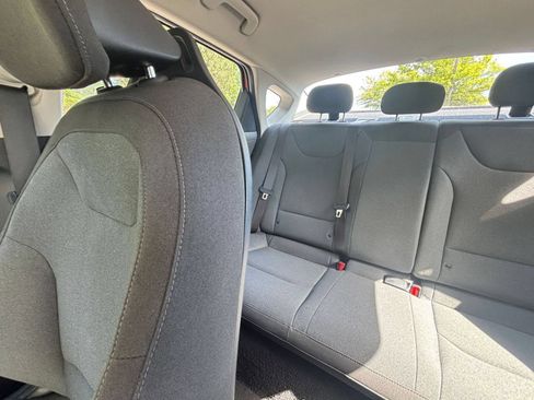 Used 2025 Kia K4 FWD image 39