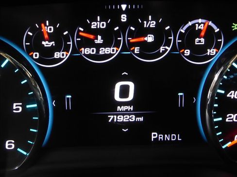 Used 2018 GMC Yukon Denali image 11