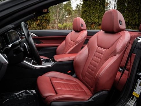 Used 2023 BMW M440i Convertible w/ Premium Package image 38