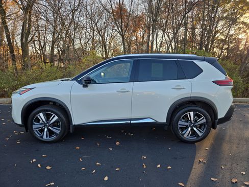 Certified 2023 Nissan Rogue SL image 6