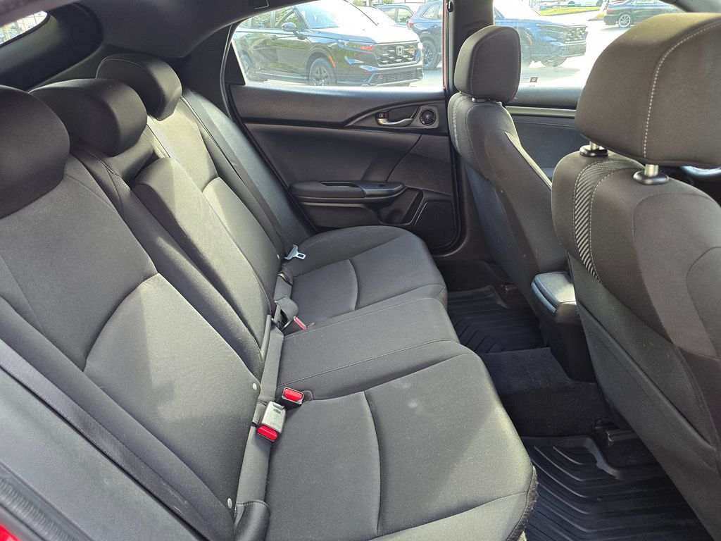 Used 2018 Honda Civic EX image 7