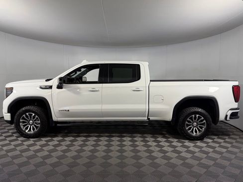 Used 2023 GMC Sierra 1500 AT4 w/ AT4 Preferred Package image 8