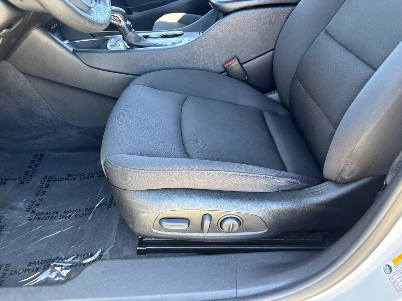 Used 2023 Chevrolet Malibu LT FWD image 18