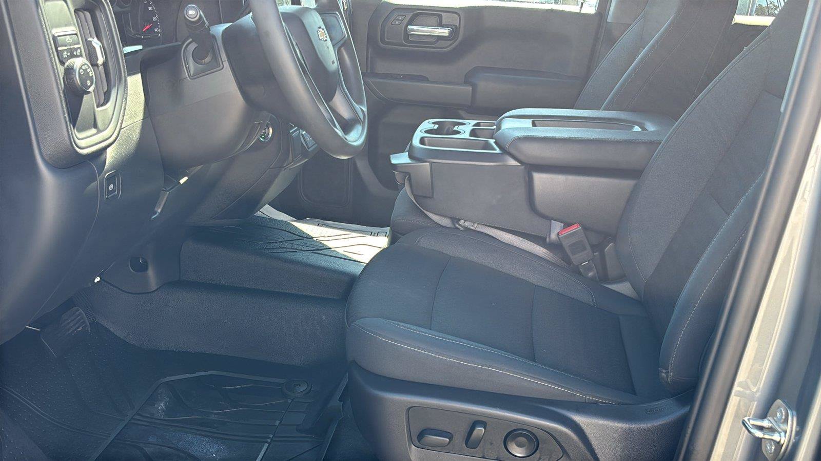 Certified 2024 Chevrolet Silverado 1500 Custom w/ Turbomax Blackout Package RWD image 16