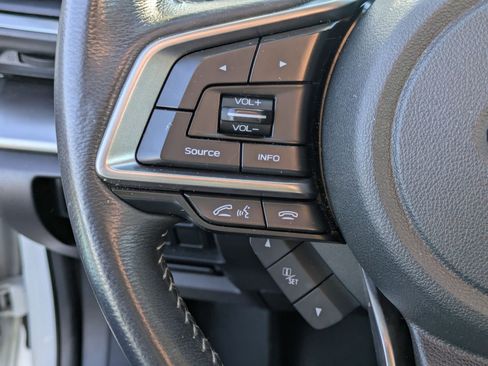 Used 2018 Subaru Impreza 2.0i Limited image 17