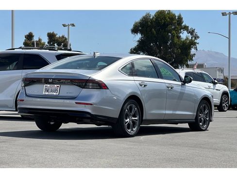 Used 2025 Honda Accord EX-L image 4