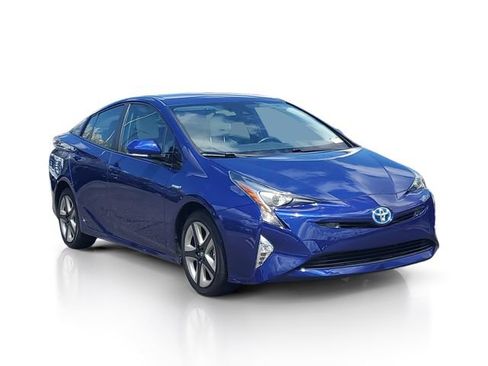 Used 2018 Toyota Prius Three Touring FWD image 1