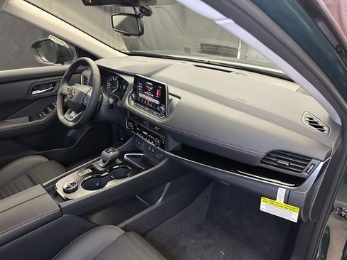 New 2026 Nissan Rogue SV AWD/4WD image 16
