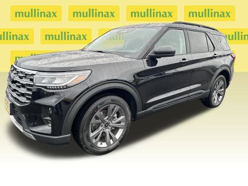New 2026 Ford Explorer Active w/ Active Comfort Package AWD/4WD image 10