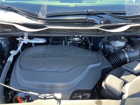 Used 2026 Honda Odyssey Touring image 14