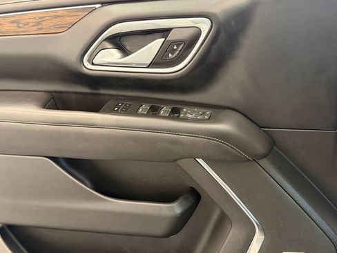 Used 2022 Chevrolet Tahoe Premier AWD/4WD image 18