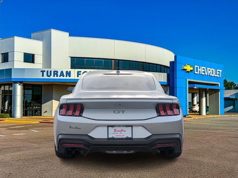 Used 2024 Ford Mustang GT Premium RWD image 4
