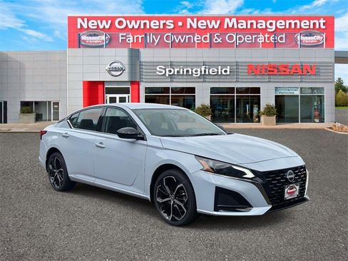 New 2025 Nissan Altima 2.5 SR image 1