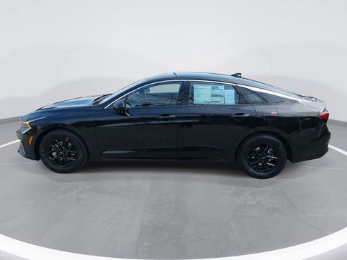 New 2026 Kia K5 LXS image 8