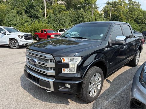 Used 2017 Ford F150 Platinum w/ Equipment Group 701A Luxury AWD/4WD image 2