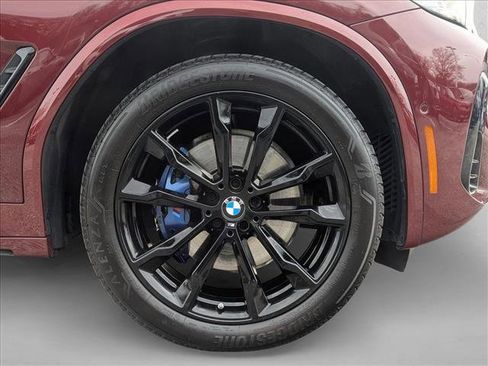 Certified 2025 BMW X4 M40i w/ Premium Package image 26