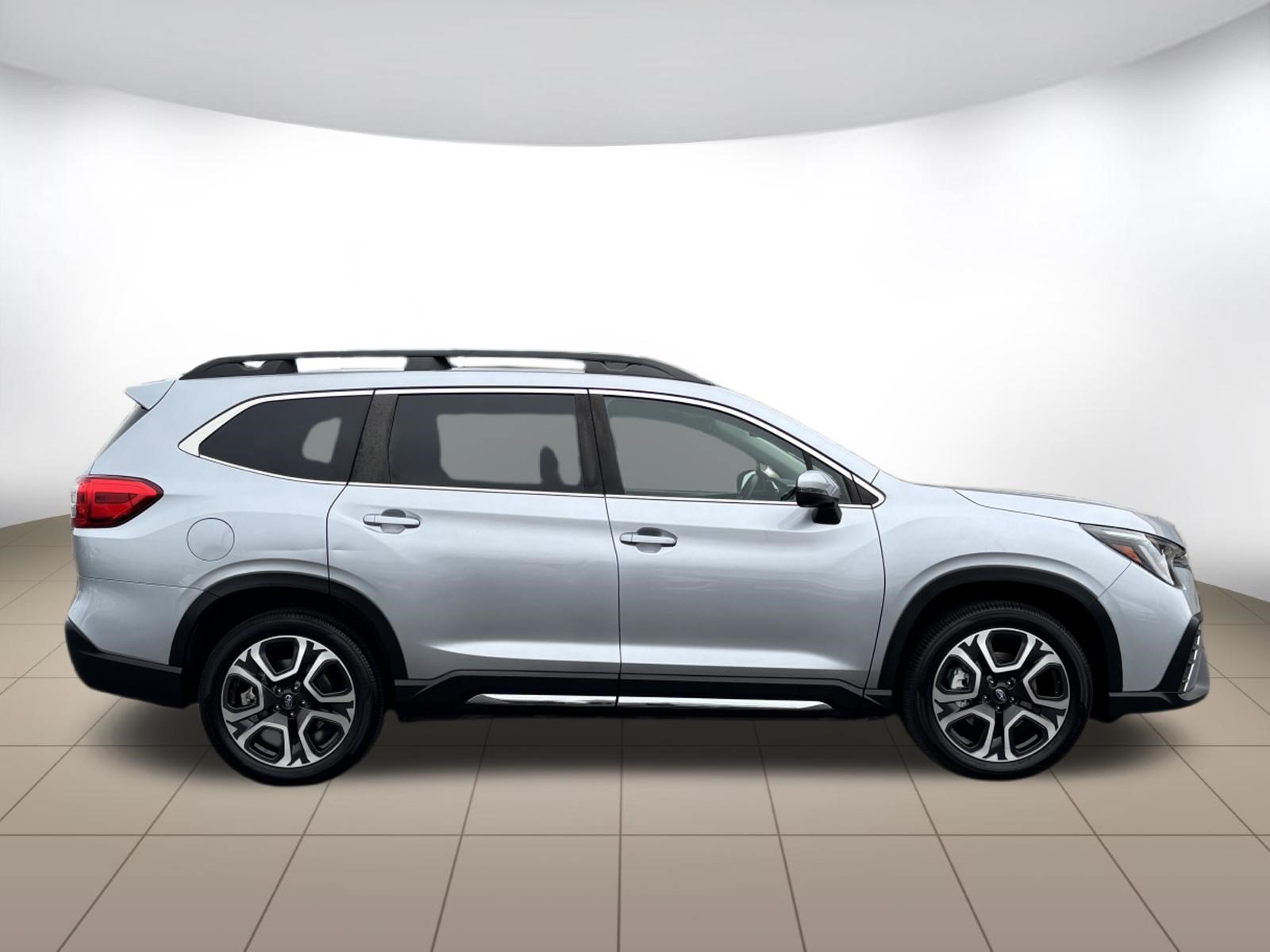 Used 2023 Subaru Ascent Limited AWD/4WD image 8