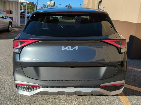 Used 2023 Kia Sportage EX image 5