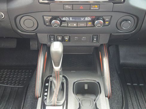 Used 2024 Nissan Frontier Pro-X w/ Pro Premium Package image 19