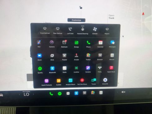 Used 2024 Tesla Model Y Long Range image 18