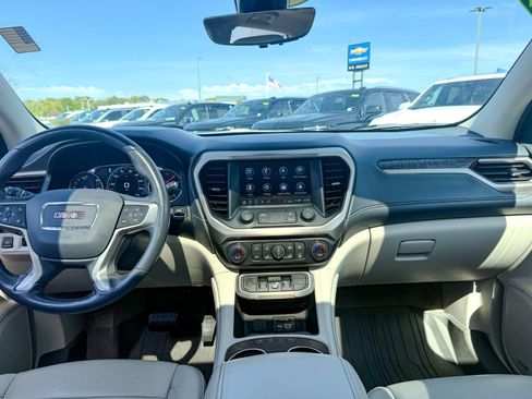 Used 2020 GMC Acadia Denali w/ Technology Package AWD/4WD image 28