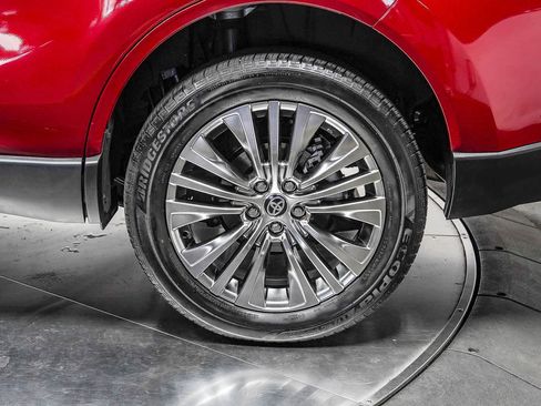 Certified 2024 Toyota Venza Limited AWD/4WD image 11