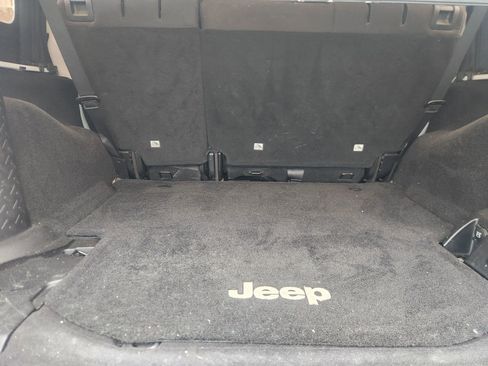 Used 2013 Jeep Wrangler Unlimited Sahara w/ Connectivity Group image 41