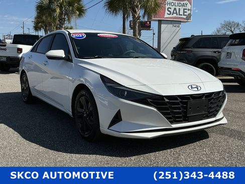 Used 2021 Hyundai Elantra SEL w/ Convenience Package image 7