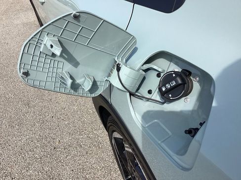 Used 2025 Kia K4 EX image 13