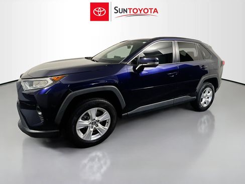 Used 2020 Toyota RAV4 XLE w/ Convenience Package image 9