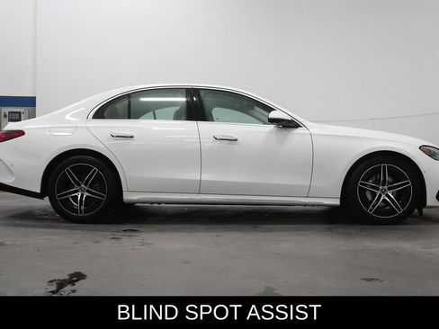 New 2026 Mercedes-Benz E 350 4MATIC Sedan image 8