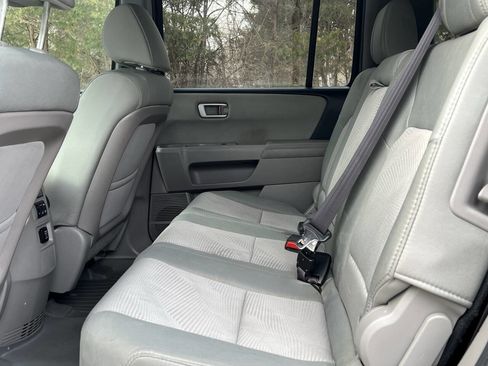 Used 2015 Honda Pilot LX image 17
