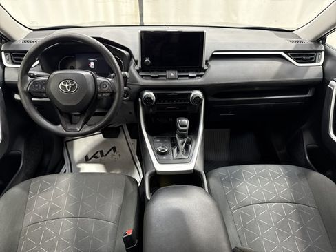 Used 2023 Toyota RAV4 XLE AWD/4WD image 15