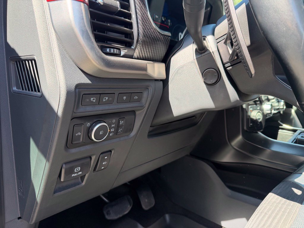 Used 2021 Ford F150 Raptor w/ Equipment Group 801A High AWD/4WD image 20
