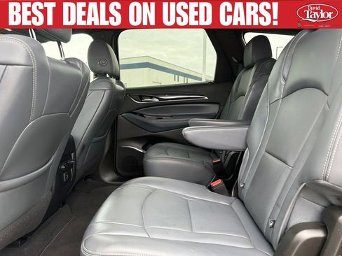 Used 2023 Buick Enclave Essence FWD image 20
