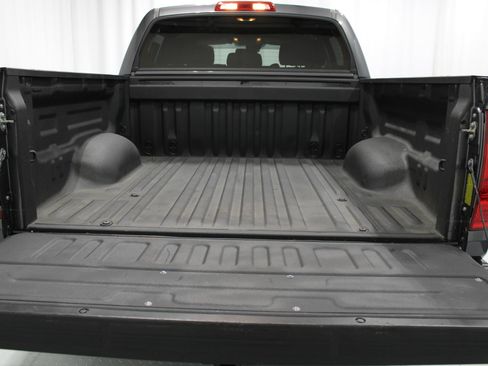 Used 2018 Toyota Tundra SR5 w/ SR5 Upgrade Package AWD/4WD image 19