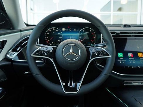 New 2026 Mercedes-Benz E 450 4MATIC Sedan image 17