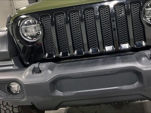 Used 2020 Jeep Wrangler Sport AWD/4WD image 35