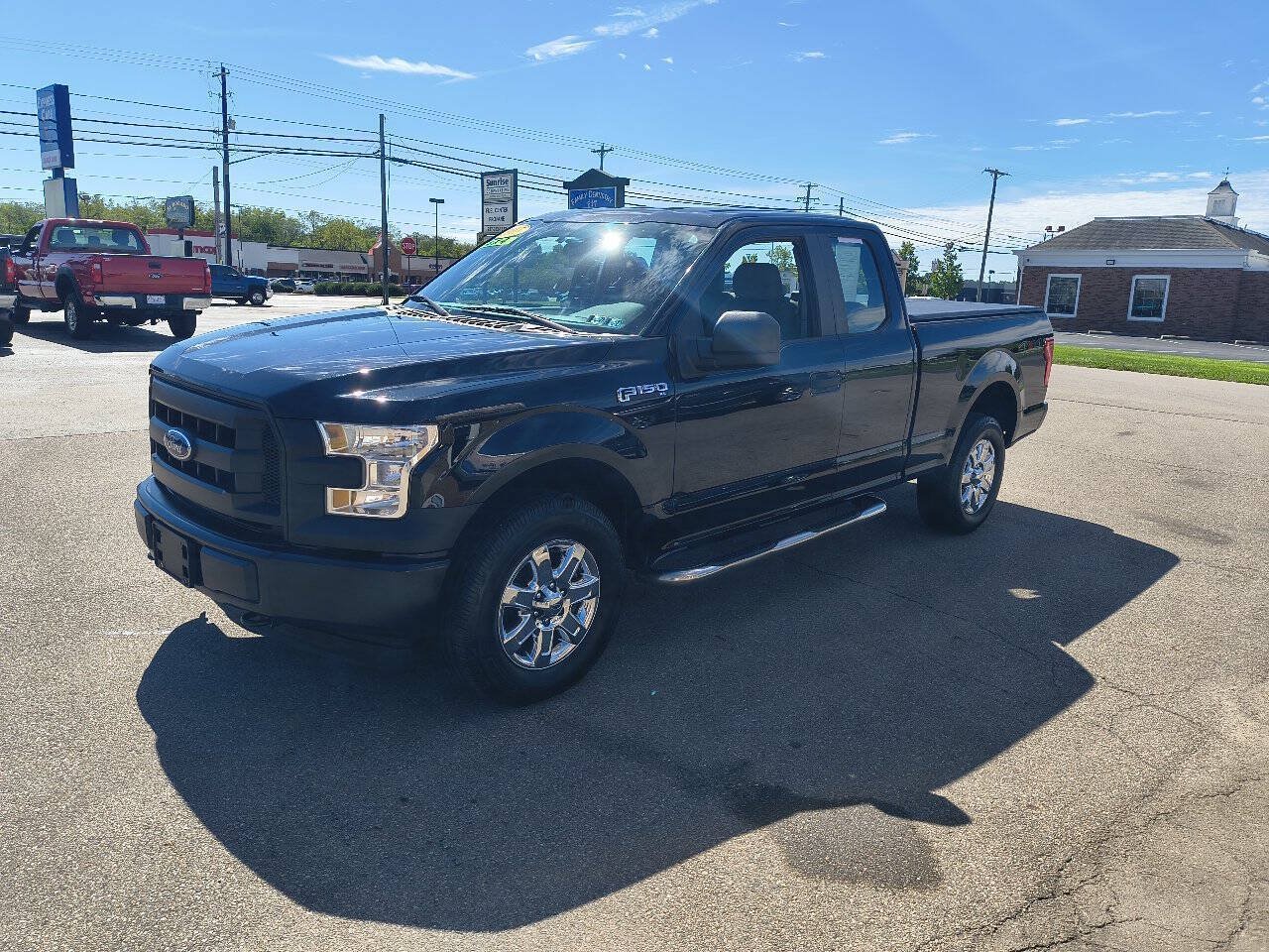 Used 2017 Ford F150 XL w/ Equipment Group 101A Mid AWD/4WD image 11