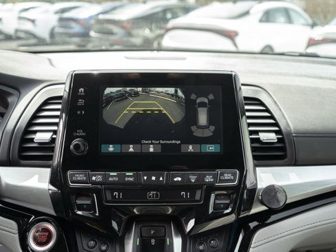 Used 2018 Honda Odyssey Elite image 21