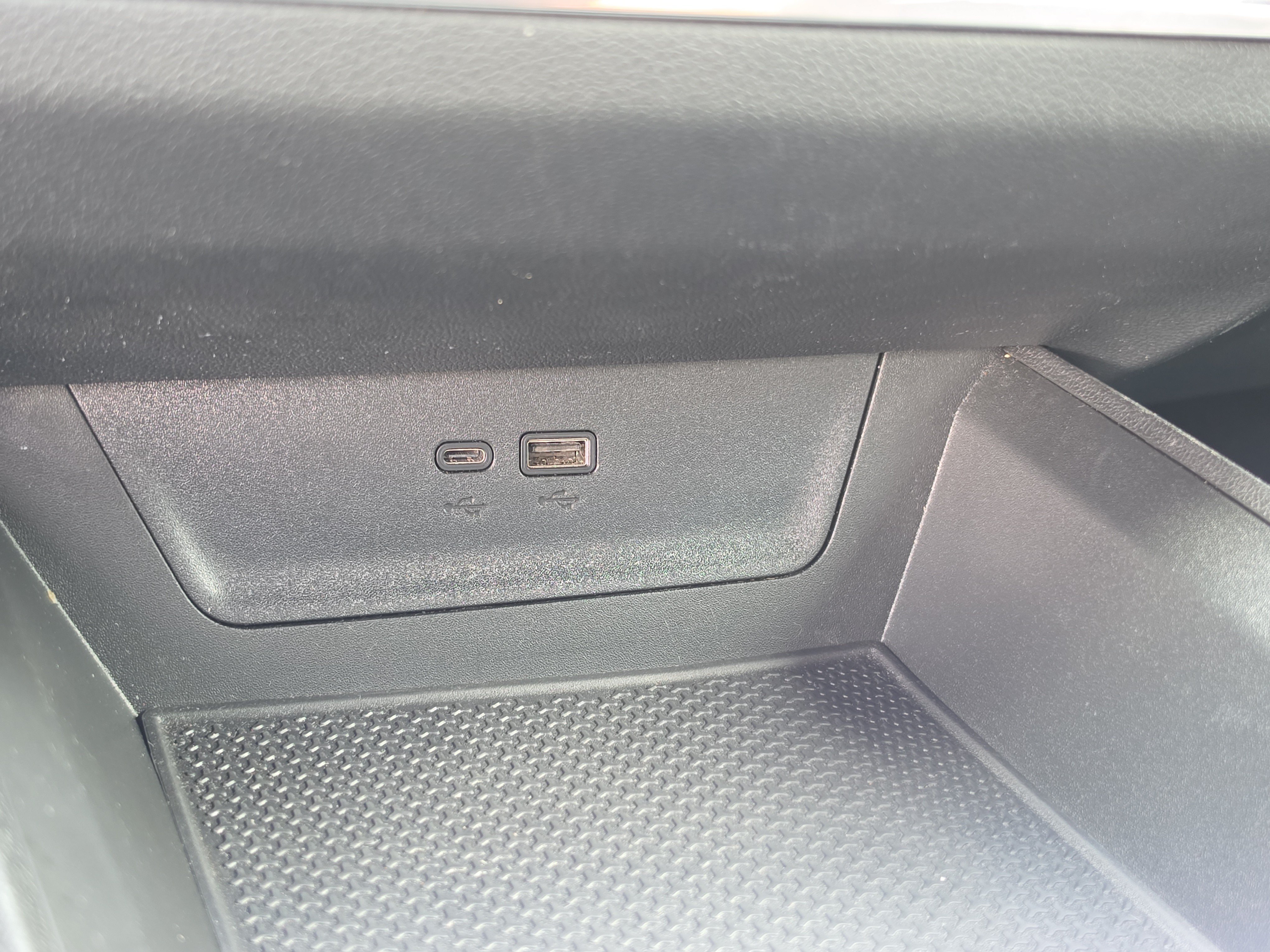 Certified 2026 Chevrolet Equinox LT w/ Convenience Package II FWD image 27