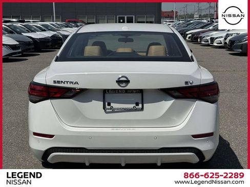 Used 2023 Nissan Sentra SV w/ SV Premium Package FWD image 6