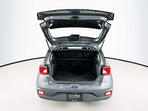Used 2025 Hyundai Venue SEL image 28